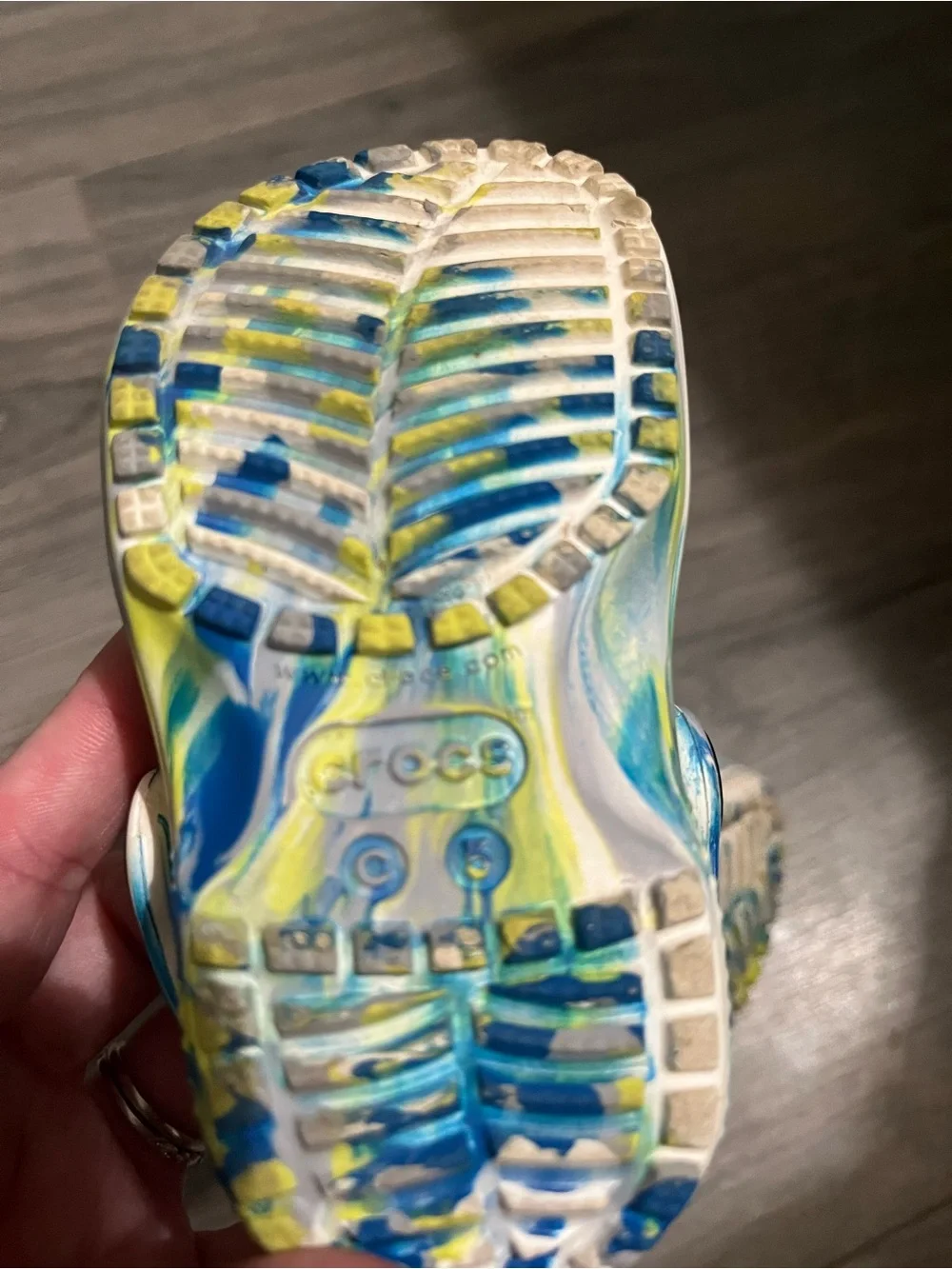 CROCS Kids Tie-Dye Style Clog in Blue, Yellow & White